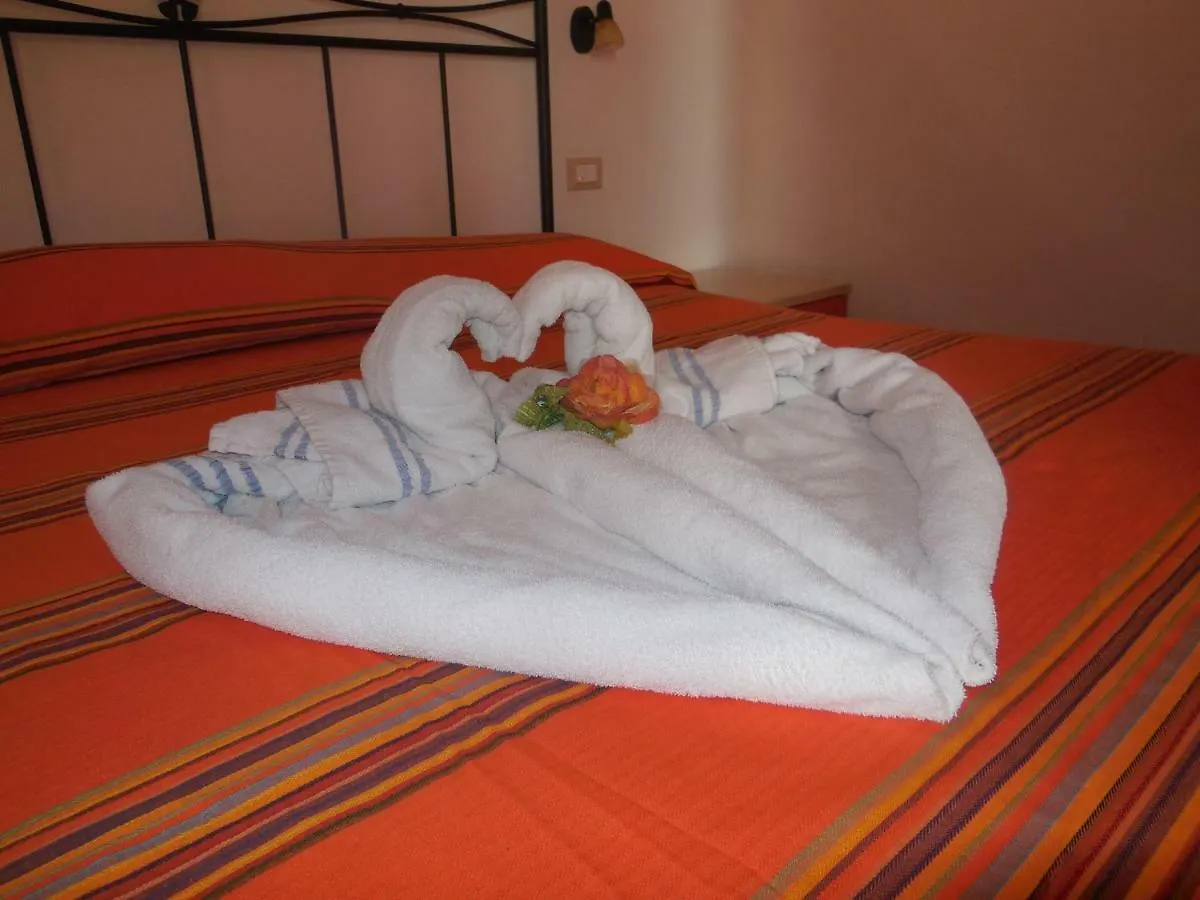 Hotel New Eden San Vito Lo Capo 0*,  Italia